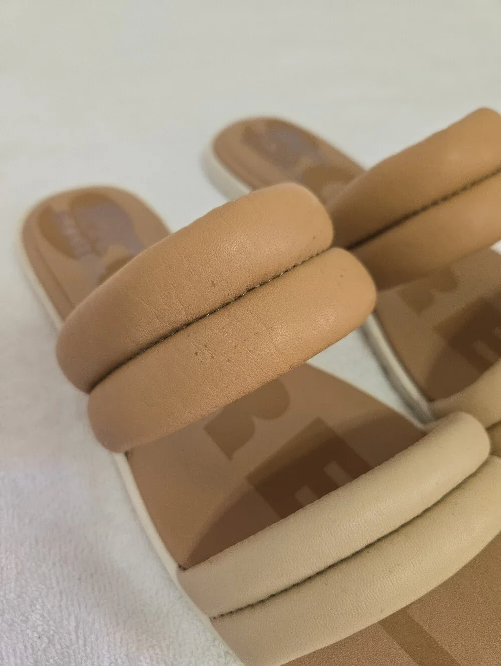 Sorel Viibe Twist Slide Sandals Women's Size 8.5 Tan Beige Puffy Straps Comfort